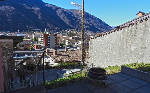 Storica cantina Ticinese con appartamento rinnovato e giardino – Rif. 323