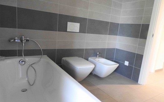 Splendido nuovo appartamento 3 1/2 locali a Pregassona (alta) Rif. 352b