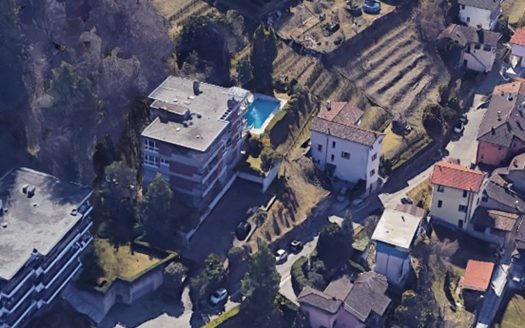 Appartamento rinnovato vista lago con ampio giardino, Rif.: 0381