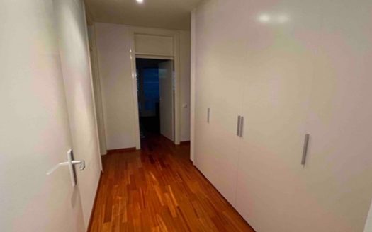 Appartamento rinnovato vista lago con ampio giardino, Rif.: 0381