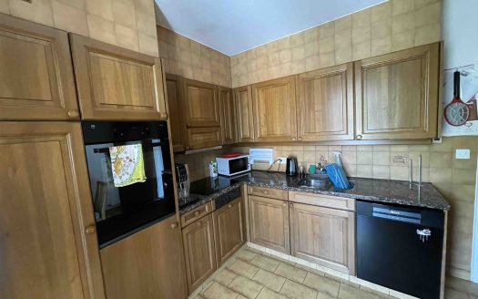 Appartamento 4 1/2 a Dino con ev giardino Rif.: 0394