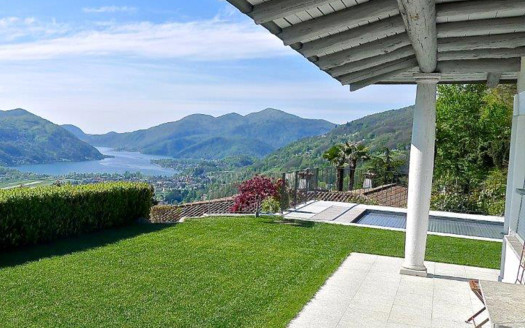 Villa con piscina – vista lago a Bosco Luganese – Rif.247